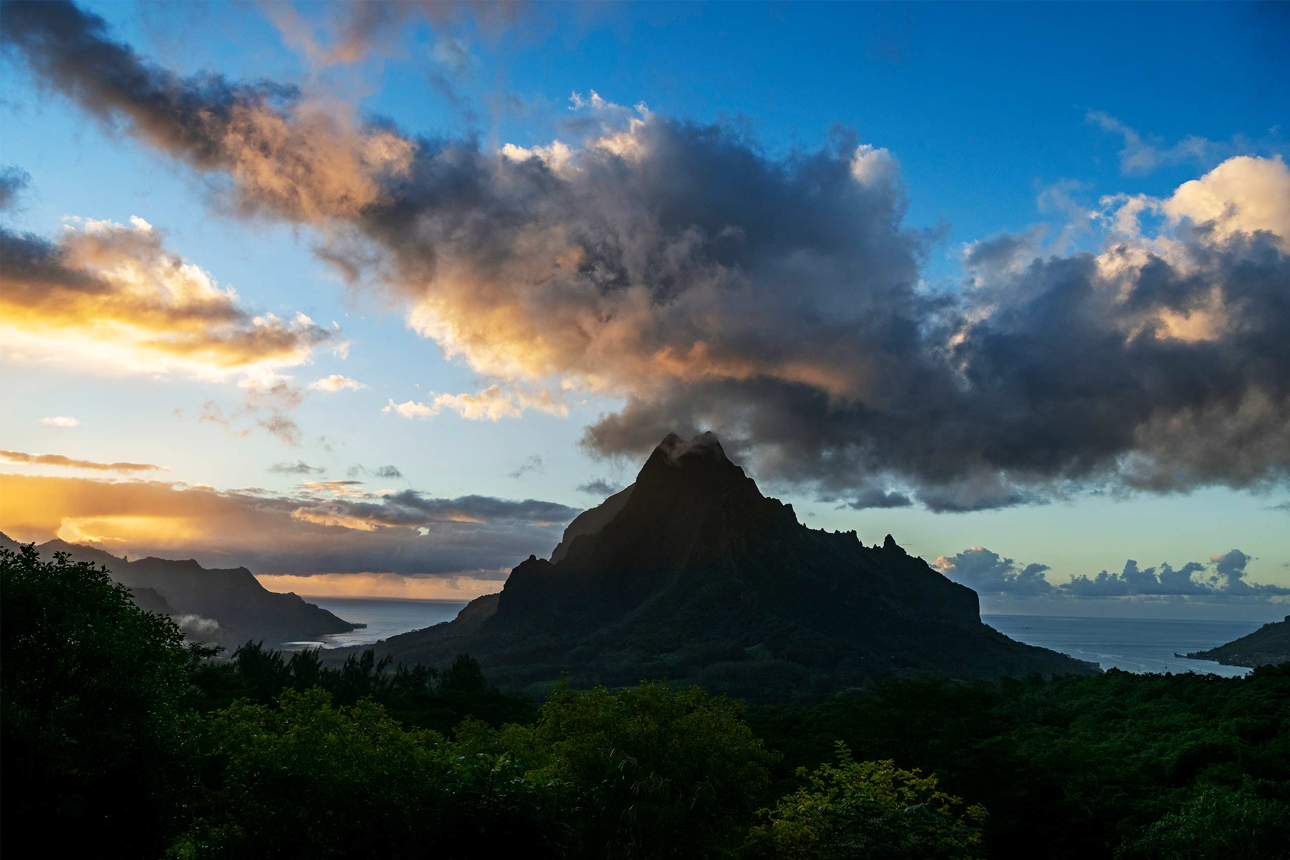 belvedere point at moorea